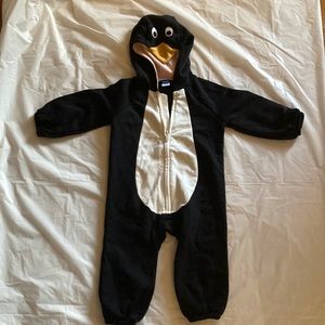 Penguin onesie - Old Navy 18-24 months